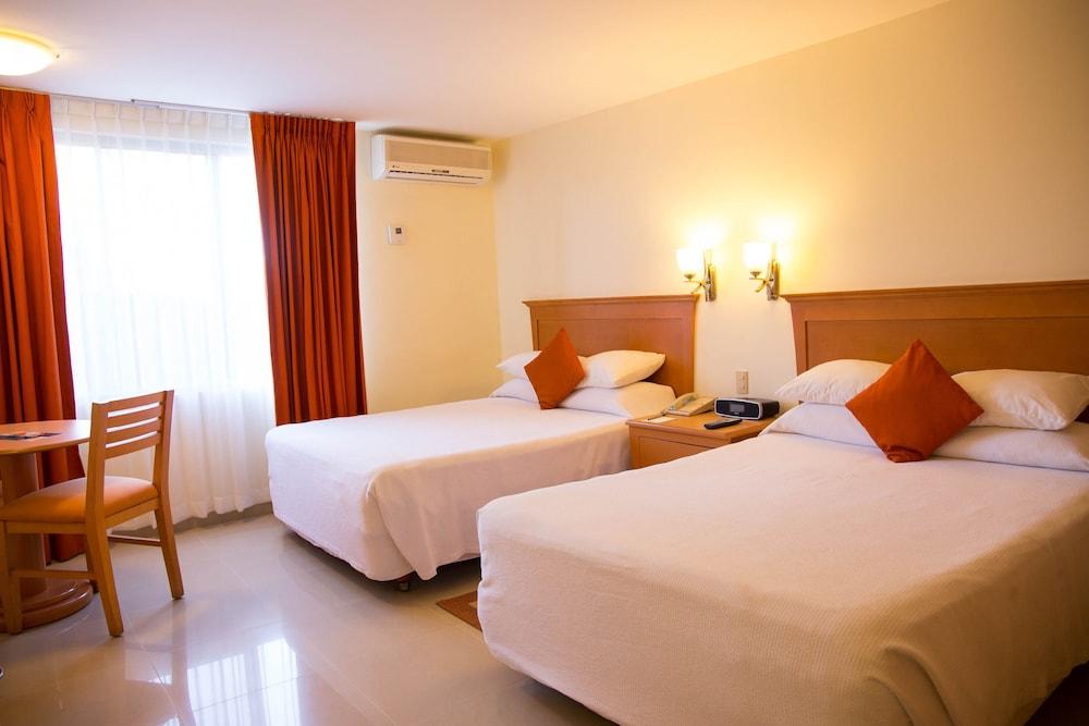 Araiza Palmira Hotel Y Centro De Convenciones Ла-Пас Экстерьер фото