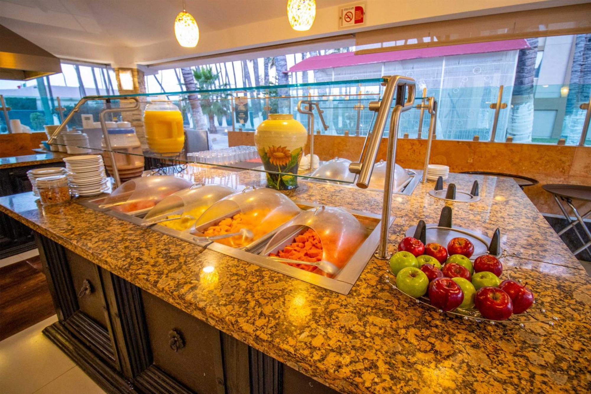 Araiza Palmira Hotel Y Centro De Convenciones Ла-Пас Экстерьер фото
