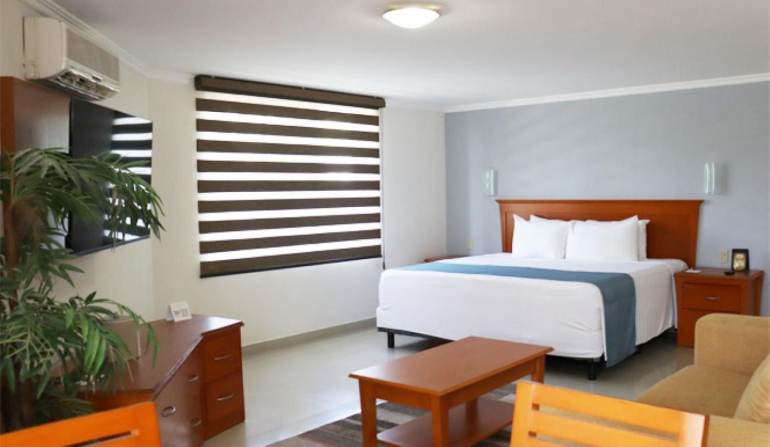 Araiza Palmira Hotel Y Centro De Convenciones Ла-Пас Экстерьер фото
